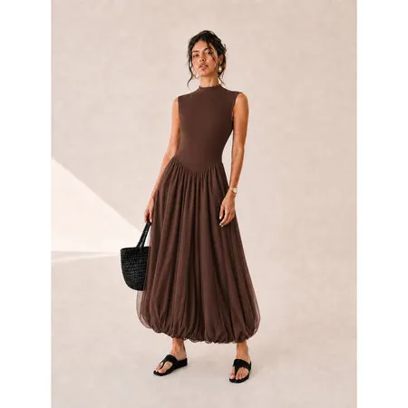 VESTIDO FEMININO ELEGANTE COM SOBREPOSIÇÃO DE TULE