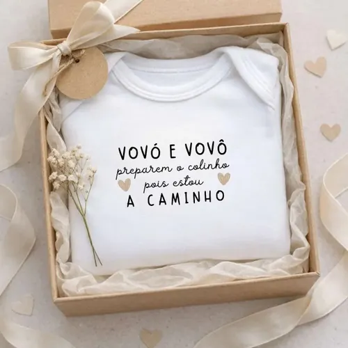 Body Revelação Anúncio Gravidez Frase Vovó e Vovô preparem o colinho pois estou a Caminho Cor Branco Tamanho Rn
