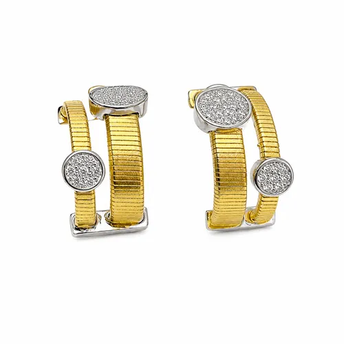 Brinco Meia Argola Cravejado com Zircônias Banhado a Ouro em Prata