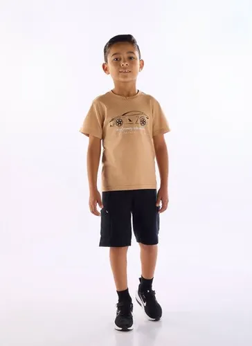 Conjunto para Menino Infantil com Camiseta e Bermuda Marrom Quimby