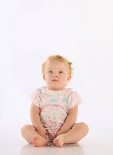 Macaquinho para Bebê Menina em Suedine Comfy Estampado (Branco) Up Baby