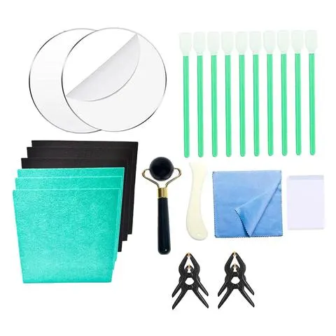 Clipes e rolo para fixar cartas colecionáveis e para projetos de alisamento de cartas, com pano macio para um cuidado seguro.