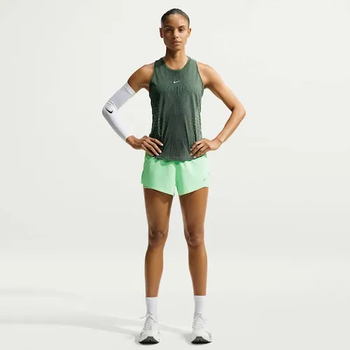 Regata Nike Aero-FIT Swift Feminina