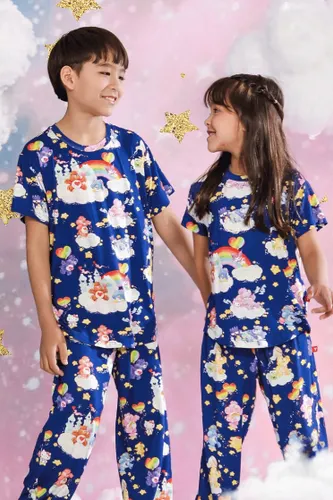 Kit Conjunto Pijama Infantil Care Bears X Hello Kitty and Friends