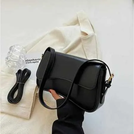 Bolsa baguete feminina de ombro, mão e transversal meia lua blogueirinha