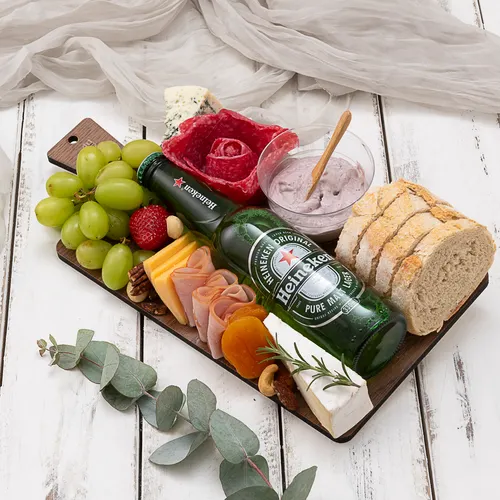 Tábua de Queijos, Frios e Frutas com Cerveja