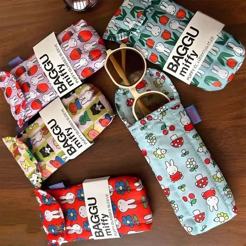 Kawaii miffy óculos saco de armazenamento bonito coelho óculos de sol dos desenhos animados saco protetor com atração magnética presente brinquedo