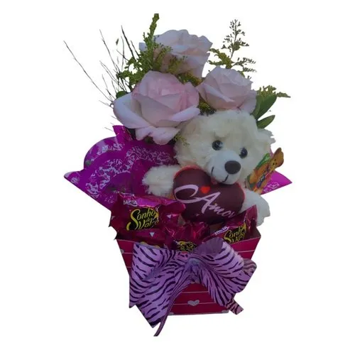Arranjo de Rosas com Pelúcia e Bombons