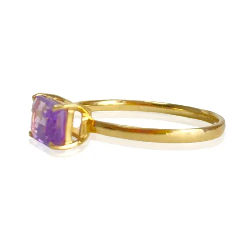 Anel com Ametista Retangular em Ouro 18k