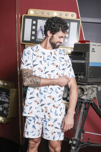Camiseta Gola Careca Estampa Aviãozinho Silvinho