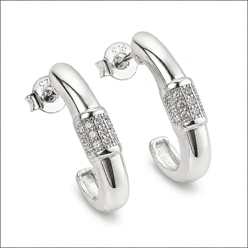 Brinco 2 cm Prata Meia Argola com 15 Zircônias