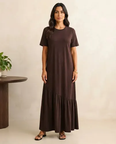 Vestido Longo Feminino Babado Assimétrico Malha Algodão Marrom-escuro