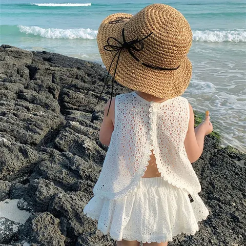 Meninas 2024 conjuntos de roupas de verão oco renda terno bebê casual sem mangas camiseta + shorts crianças conjuntos roupas do bebê