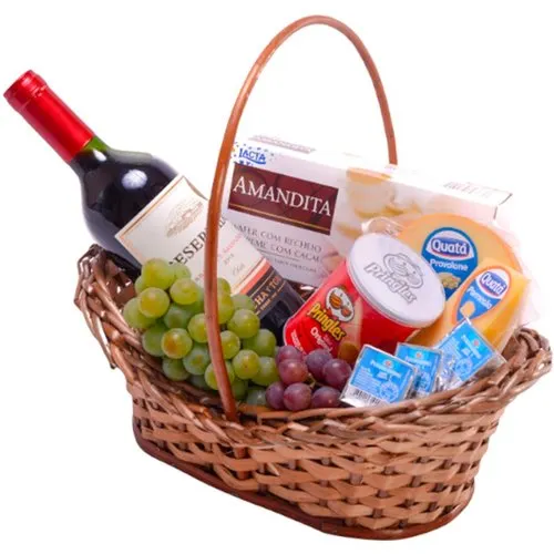 Cesta de Vinho com Queijos
