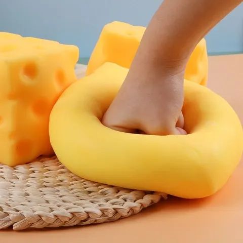 Brinquedo de Apertar Gigante em Formato de Queijo, Simulação de Queijo de Tamanho Extra Grande, Brinquedo Anti-stress de Queijo com Recuperação Lenta e Moldável, Bola de Alívio de Estresse para Presentes de Adultos