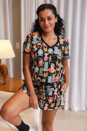 Camiseta Pijama Feminina Gola V Estampa Mitologia