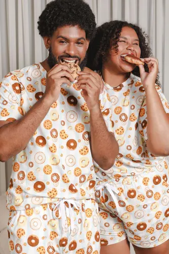 Camiseta Pijama Gola Careca Estampa Cookies e Donuts