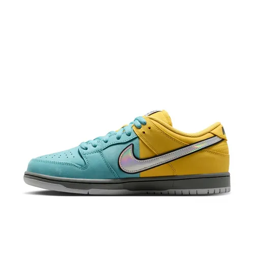 Nike SB Dunk Low Pro