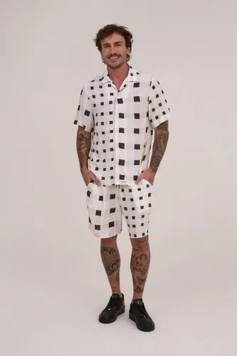Bermuda Estampada Xadrez Berlim