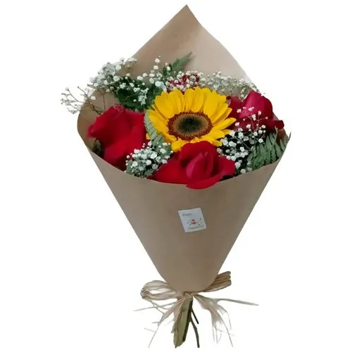 Buquê 4 Rosas e 1 Girassol