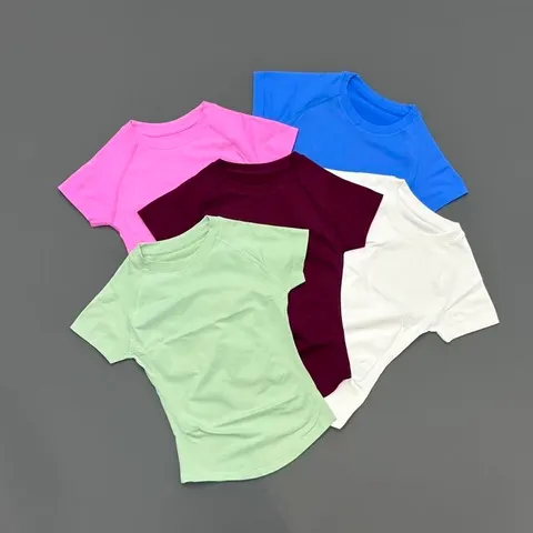 Camiseta de ginástica NCOYOE para mulher, de manga curta, sem costuras, ideal para yoga, respirável, com corte ajustado, para treino, corrida e atividades físicas.