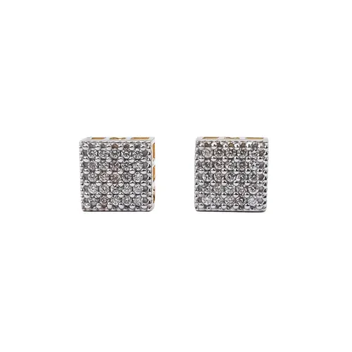 Brinco Quadrado com 50 Brilhantes Cravejados em Ouro 18K