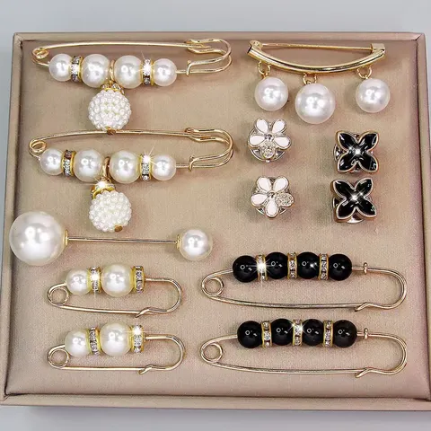 Conjunto de 12 broches elegantes com imitação de pérolas, em liga metálica e plástico, com formato irregular, adequado para vestidos, chapéus, cachecóis, etc.
