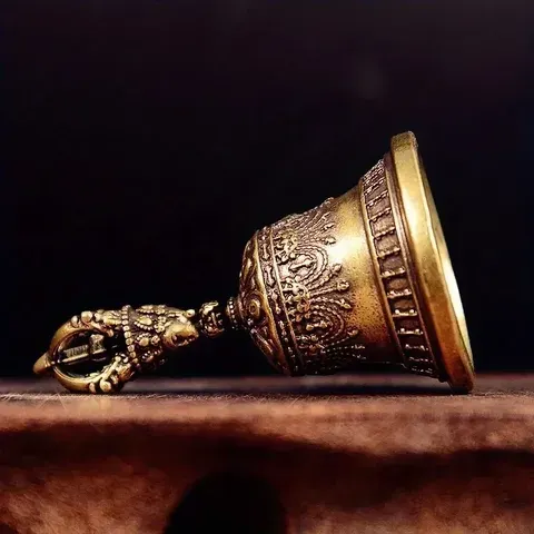 Sino de bronze para o Natal, presente criativo, acessórios de decoração para casa, artesanato em latão, sino de fundição, sino pendente, botão de carro, sino de vento.