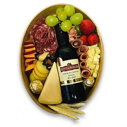 Cesta Gourmet de Queijo Vinho e Frios