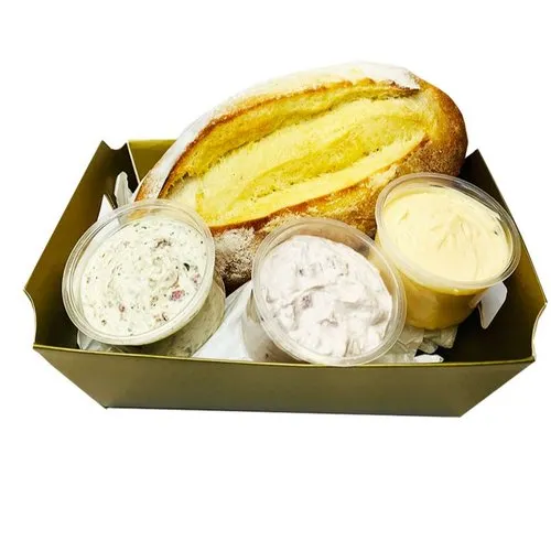 Cesta Pão e Patês Diversos