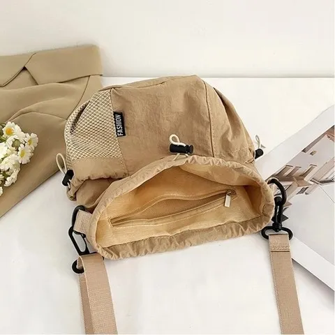 Bolsa de ombro moderna, de um único ombro, em nylon, leve, para usar transversalmente, de cor lisa, pequena, ideal para atividades ao ar livre.