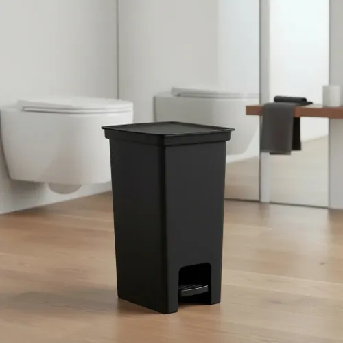 Lixeira 10 Litros Fly Paramount com Pedal - Cesto de Lixo Plástico para Banheiro Cozinha Lavabo Tampa com acionamento por pedal e Aro Interno para Travar Saco de Lixo