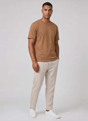 Camiseta Masculina em Piquet com Elastano (Marrom Claro) Just Basic