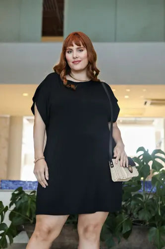 Vestido Reto Básico Confort Preto