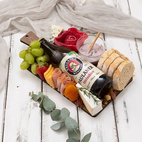 Tábua de Queijos, Frios, Frutas e Cerveja Erdinger