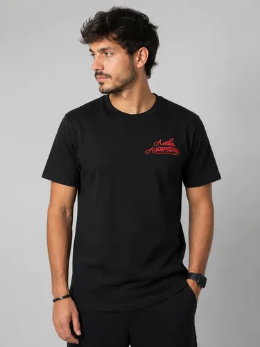 Camiseta Aveloz Adventure- Preta