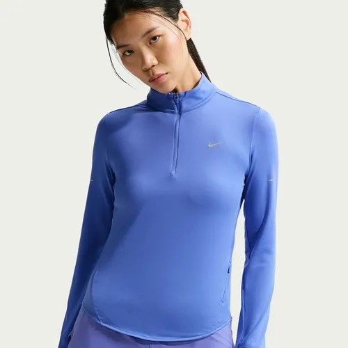 Camiseta Dri-FIT Nike Manga Loga Swift Feminina